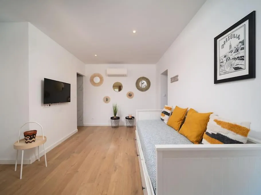 Le Bougainvillier-Jacuzzi Jardin Clim Wifi Parking Apartment Marseille